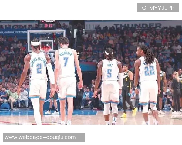 2014年雷霆与步行者激战回顾精彩瞬间与赛季影响分析 2014年雷霆与步行者激战回顾精彩瞬间与赛季影响分析