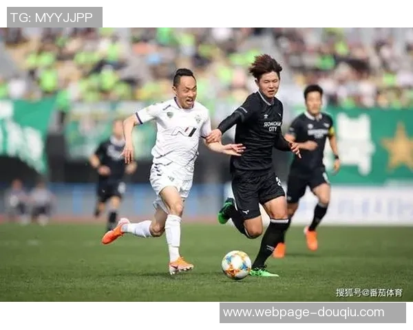 城南与全北现代激战正酣直播盛况回顾与精彩瞬间分析